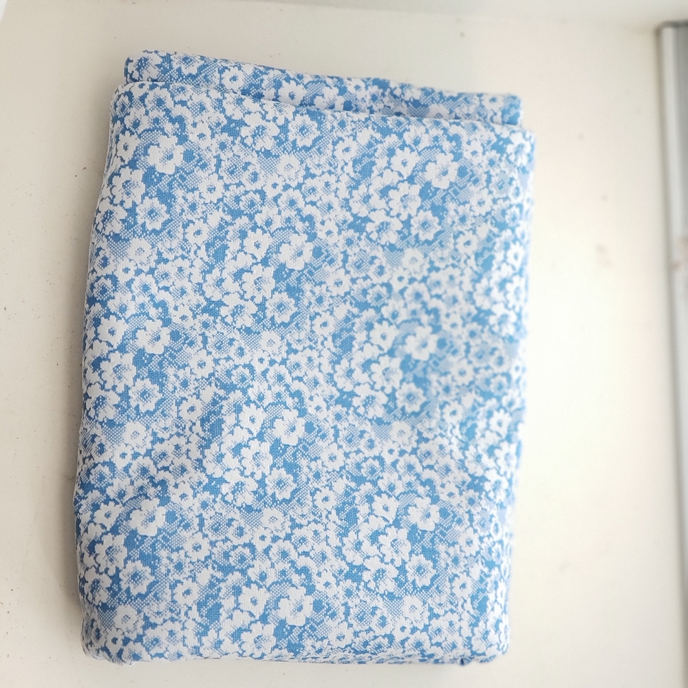 Vintage 1960s 1970s Baby Blue White Floral Polyester Fabric 60" Wide #84 - Picture 3 of 14